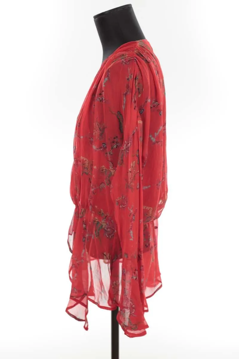 Blouse en soie Iro rouge. Matière principale soie. Taille 34.
