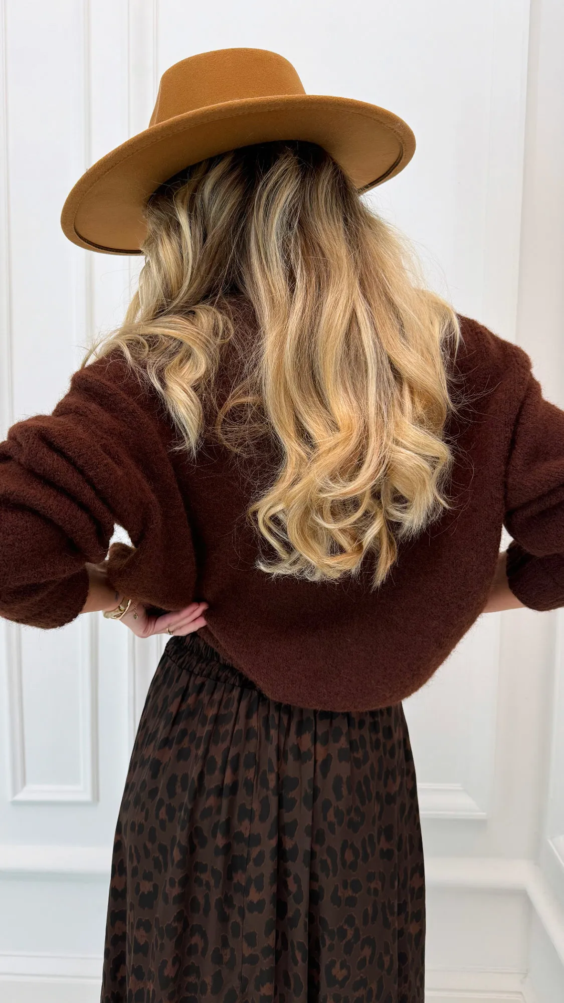 Jupe marron léopard satinée