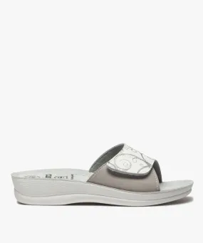 mules femme confort avec bandeau a scratch ajustable et a motifs blanc standard mules et sabots