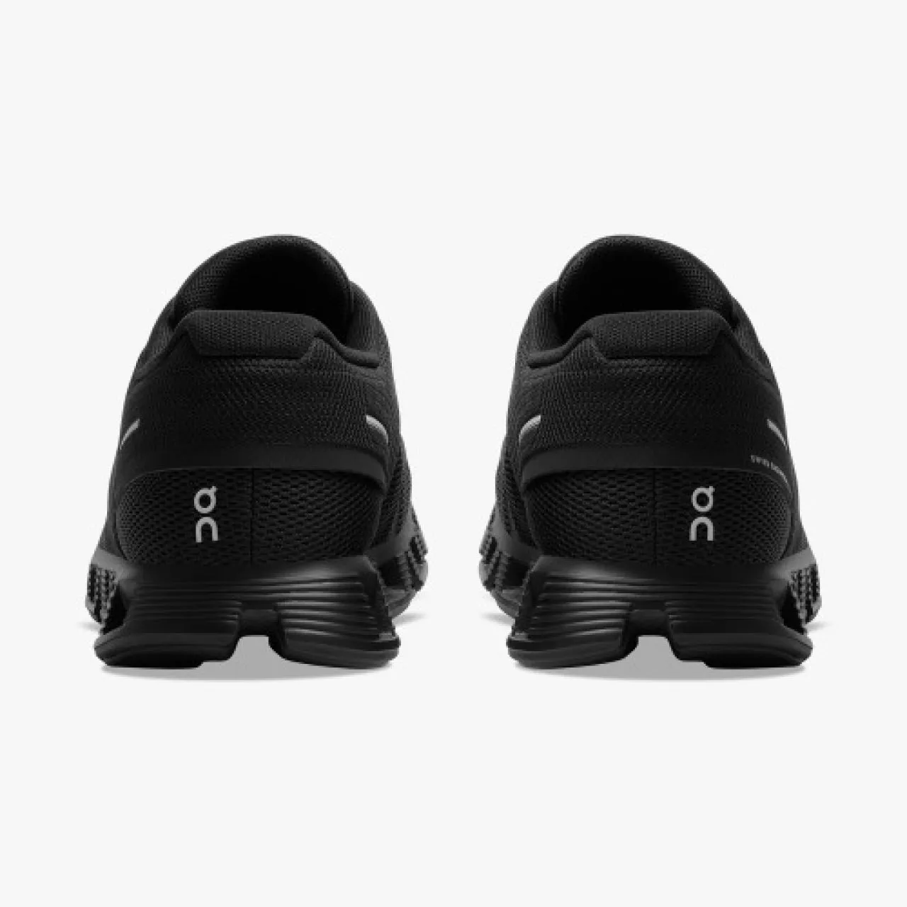 ON RUNNING CLOUD 5 ALL BLACK Chaussures de running