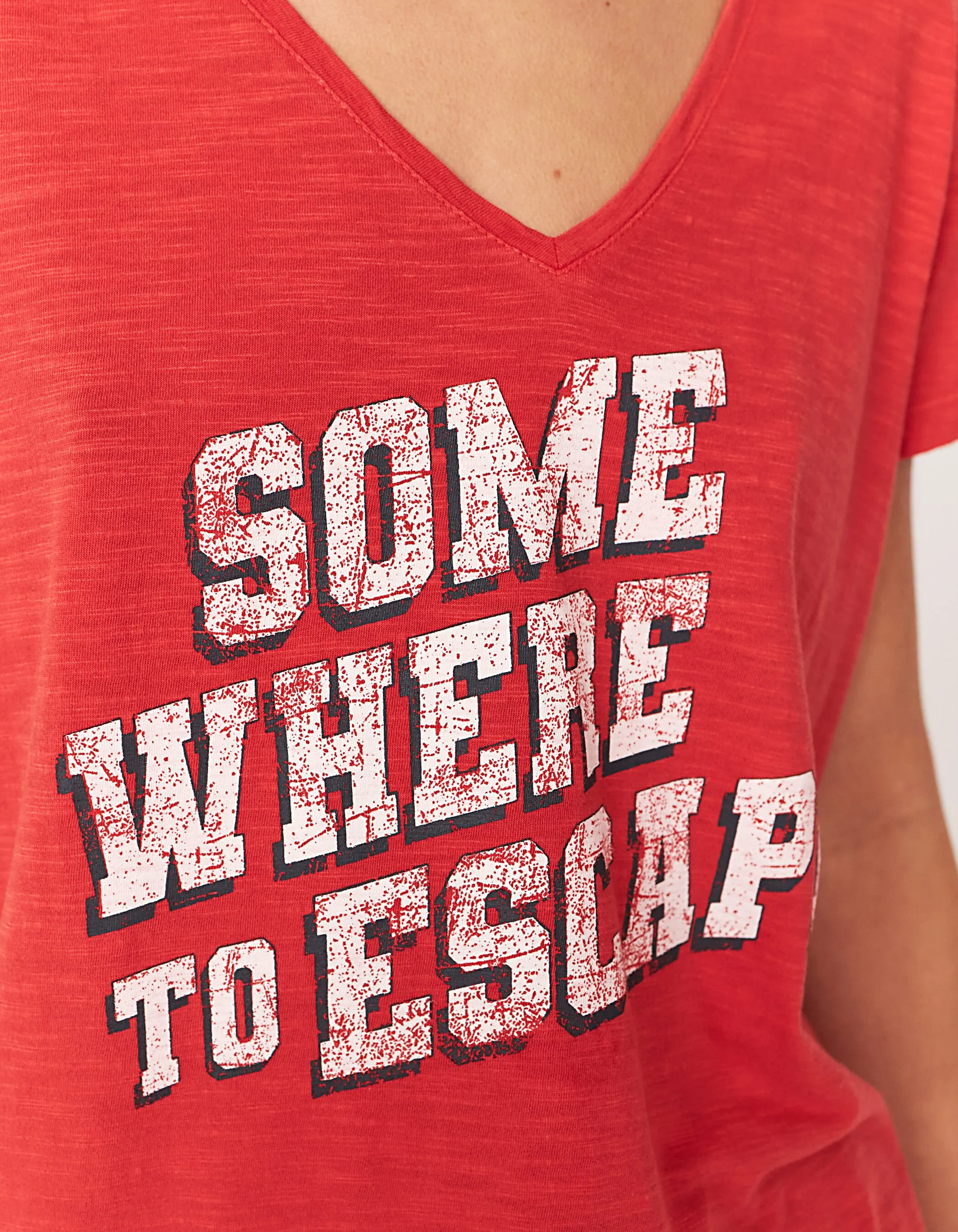 Tee-shirt rock col V en coton rouge feu message femme