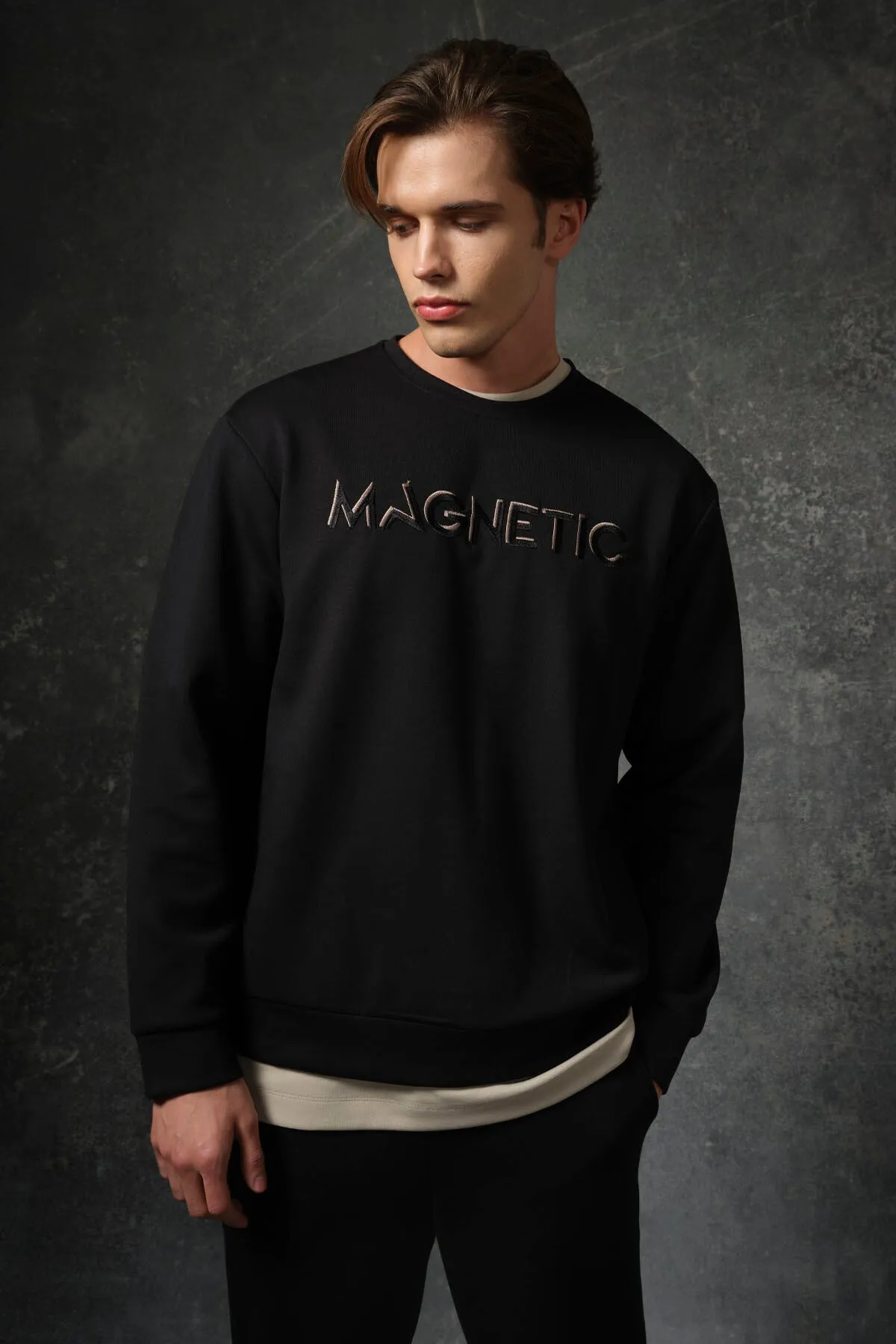 yazi nakili o yaka rahat form erkek sweatshirt - 88020